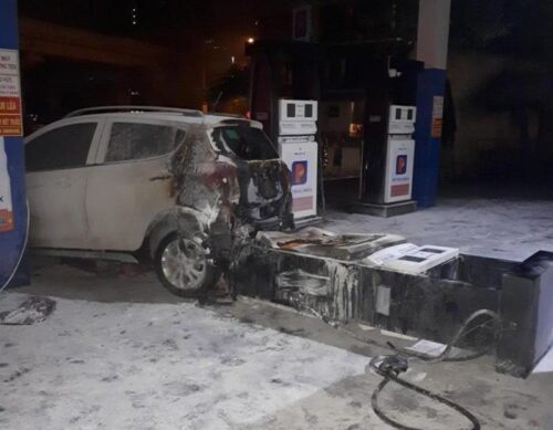 Bảo hiểm PTI bảo hiểm TNDS cho chủ xe bất cẩn đâm vào cột bơm xăng