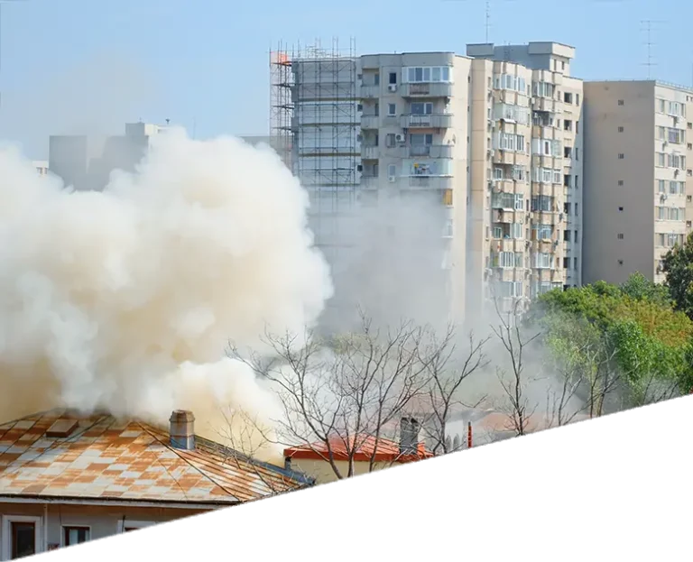 Bảo hiểm cháy nổ bắt buộc của PTI giúp các cơ sở thuộc diện quy định giảm thiểu rủi ro tài chính trước thiệt hại do cháy, nổ gây ra. Sản phẩm được thiết kế theo đúng yêu cầu pháp luật, hỗ trợ doanh nghiệp tuân thủ Nghị định 67/2023/NĐ-CP một cách thuận tiện. Đây là giải pháp cần thiết để bảo vệ tài sản và duy trì hoạt động kinh doanh ổn định.